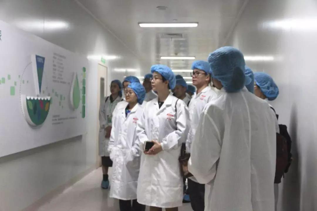 我院EMBA师生参访汤臣倍健透明工厂