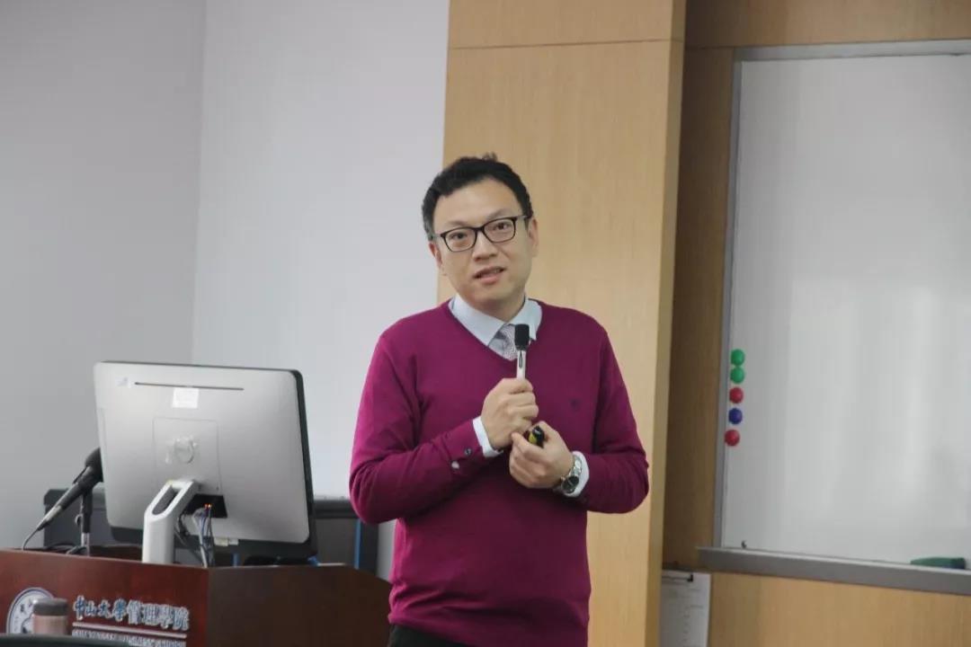 王帆院长作学院工作报告及财务报告