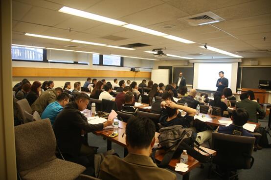 耶鲁大学舒希尔教授与我院EMBA学生分享《消费者行为学》课程