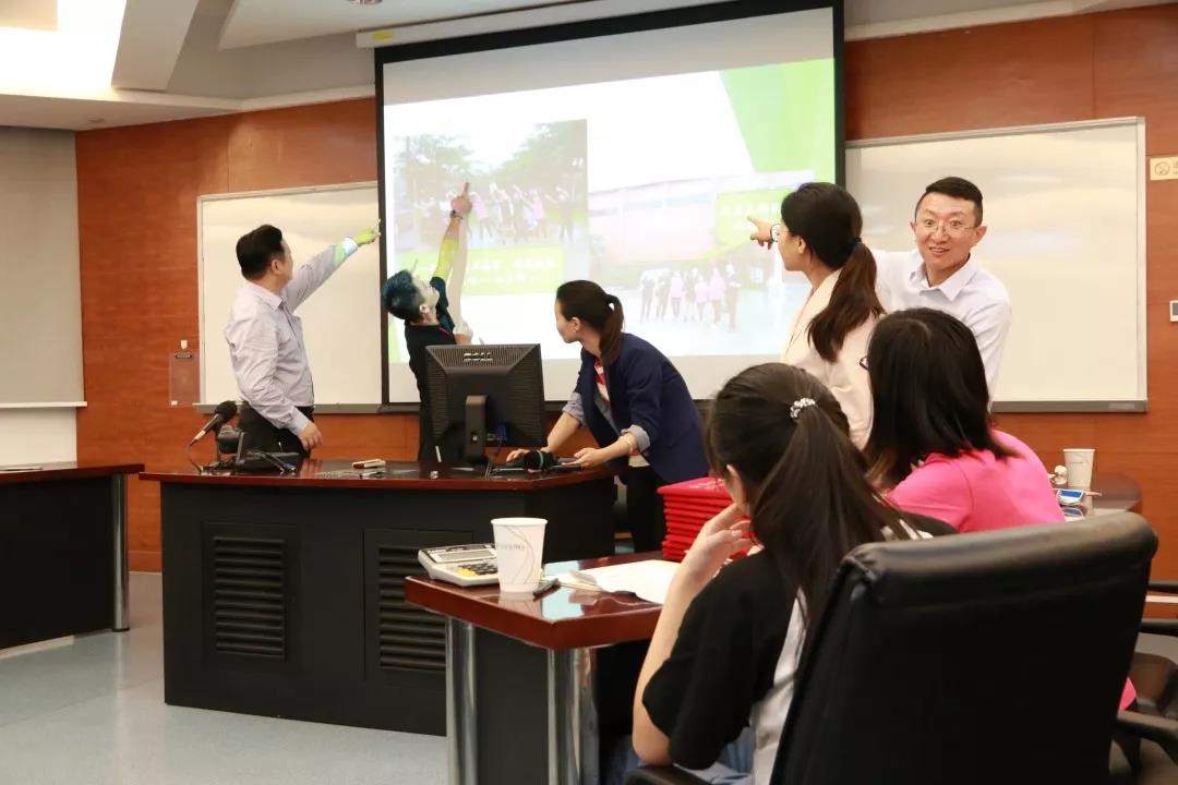 B组同学团队汇报（据理力争）