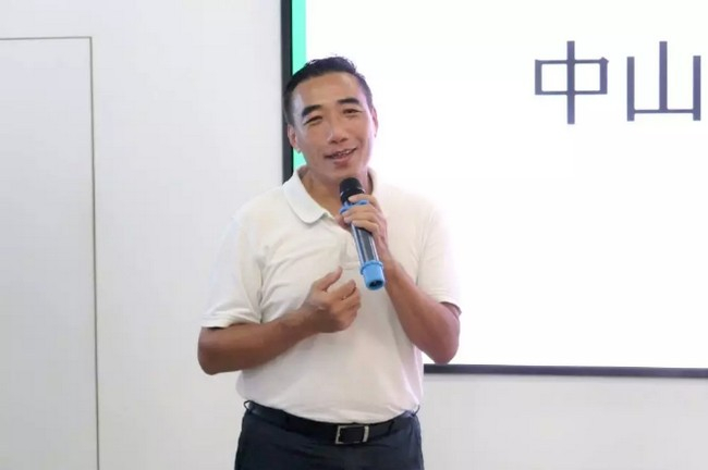 EMBA校友理事会会长曾毓昌致辞