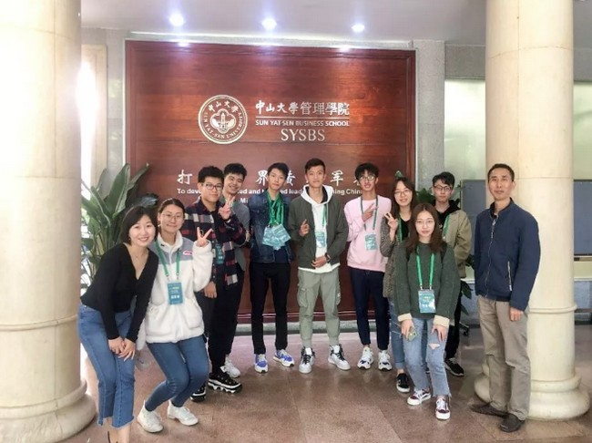 部分工作人员合影